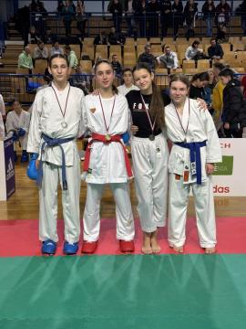 Sara Mišić 1. mesto v borbah med ml. kadetinjami do 47 kg 